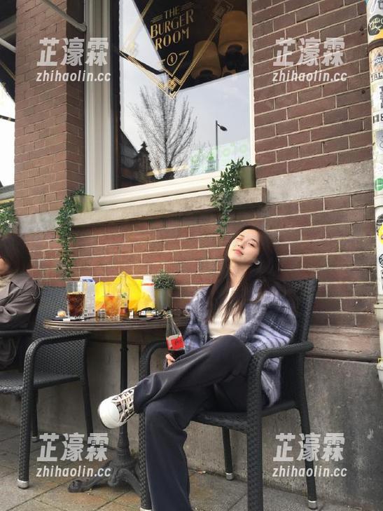 换了个新手机就得下载166.su苹果版，果然这是香！