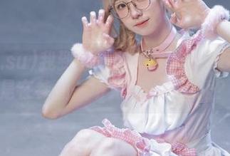 我到底是在ios上看166.su还是在参加一场无聊的真人秀？