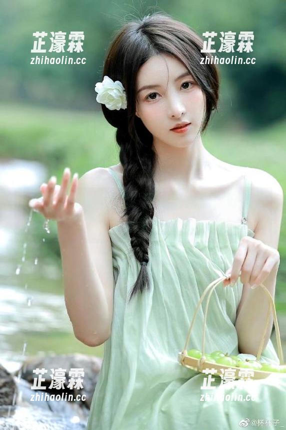 “www.17”网址里的瓜，好像还带点酱汁呢