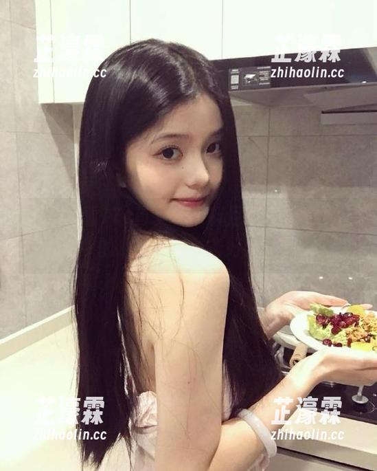 看17c首页，黑料足足一箩筐，我的心啊，没准备好嘛。