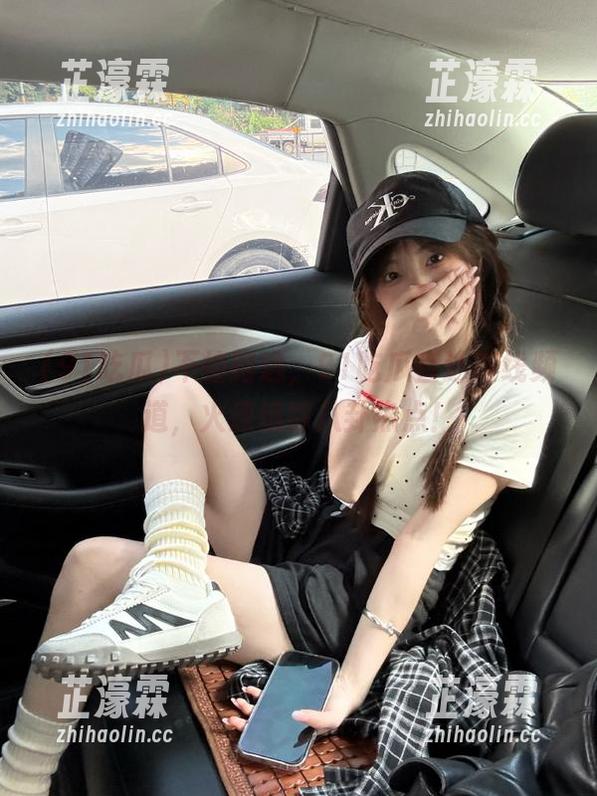 不怕路远，91吃瓜直达在线频道，火速追踪八卦热点！