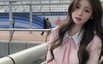 每次在hlw.bet刷视频时，都会怀疑自己的审美，不如猫咪精致。