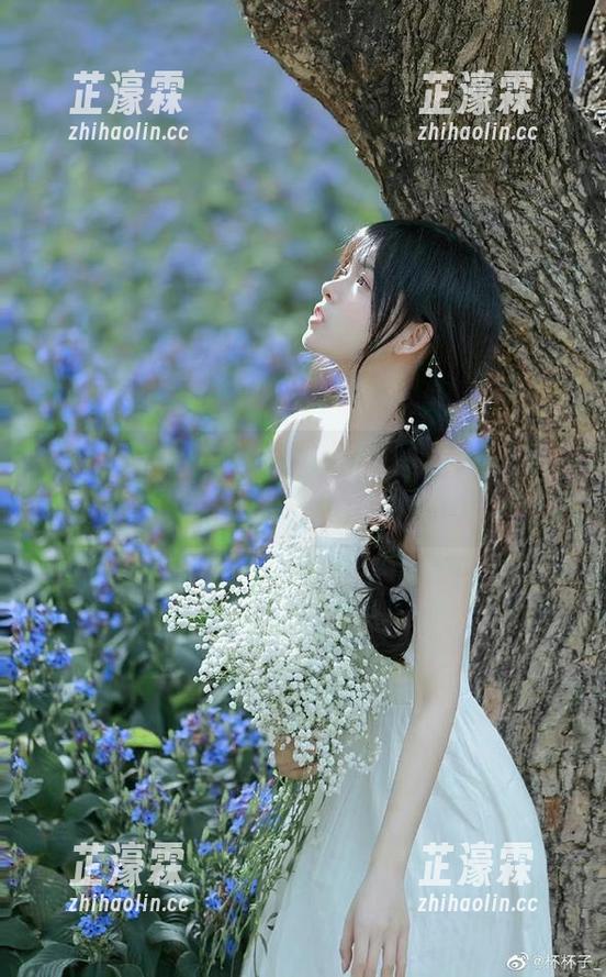 hlw 吃瓜哪儿都能行,但“hlw”才是正宗的瓜地址!