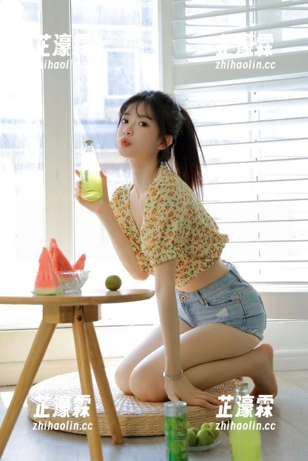 黑料黑得发亮，tttzzz668.su线路小心别被闪瞎眼哦