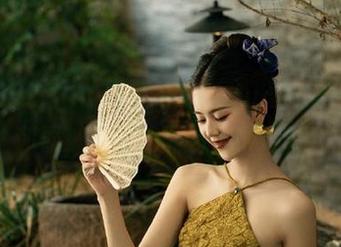 www.51.cgfunapp：吃瓜利器，瓜皮都能削得很均匀！