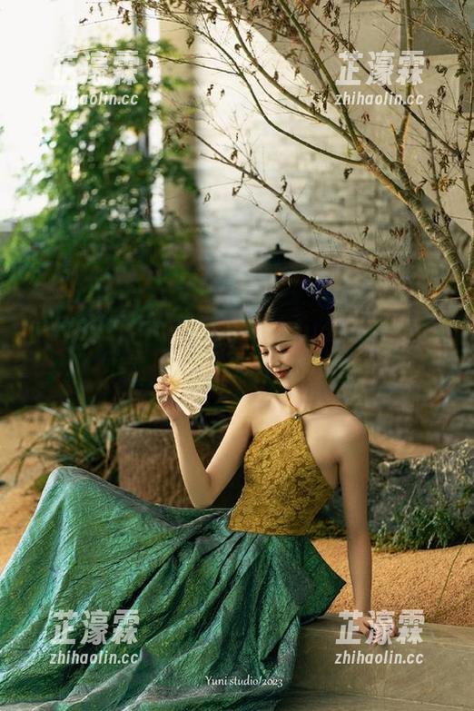 www.51.cgfunapp：吃瓜利器，瓜皮都能削得很均匀！