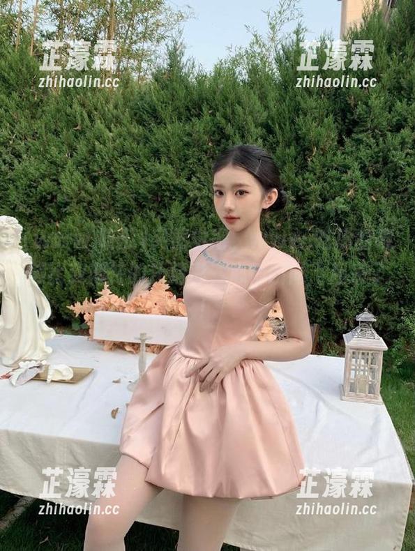 突然觉得，www.吃瓜的视频比我期待的还精彩，心情瞬间飞起来了！