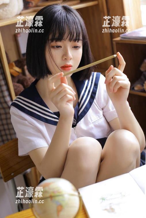 来“www.吃瓜”更新聚焦，瓜田里有个“神探”又在破案了！