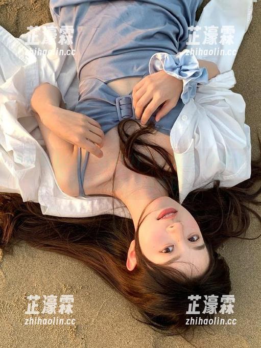zztt 走进“zztt01”的入口,你将迎来无尽的自嘲与欢乐!