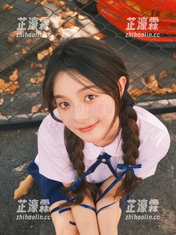 观看zztt01的评论区，仿佛进了专门上演口水战的公园！