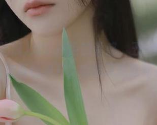 难以抗拒的诱惑，五一吃瓜的下载次数直线飙升，娜娜又搞啥新花样？