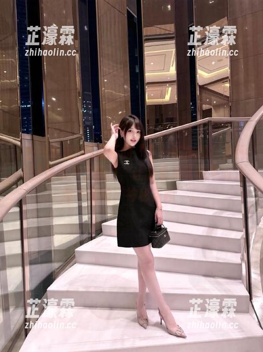 最新的“五一吃瓜网”官网入口仿佛开了扇门，让我看见了我平时注意不到的“神秘花园”。