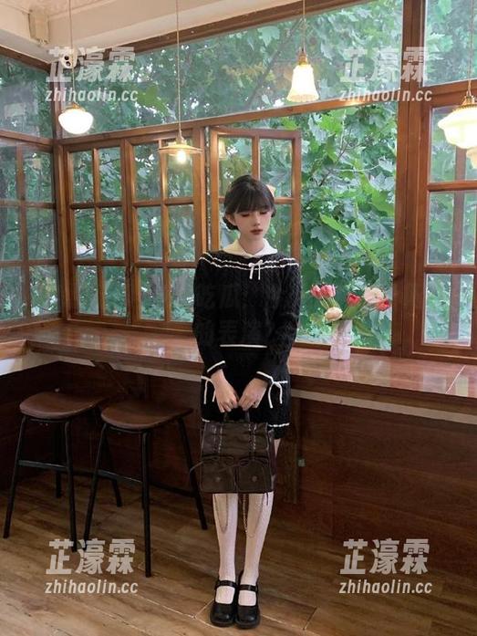 免费吃瓜：今天你看哪个网红的表演？