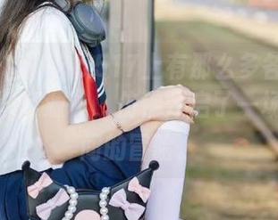 吃瓜517上有那么多各种乱七八糟的“资源”，仿佛开启了一场神奇之间的冒险。
