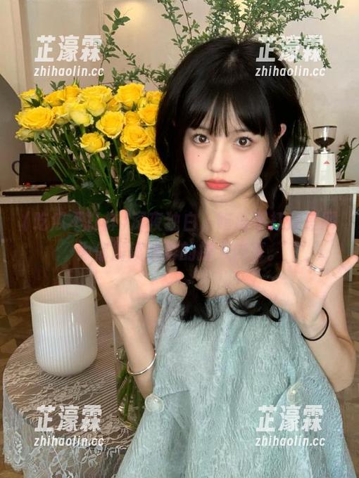 深夜独白，吃瓜不打烊官网为你解锁满屏的撩人内幕。