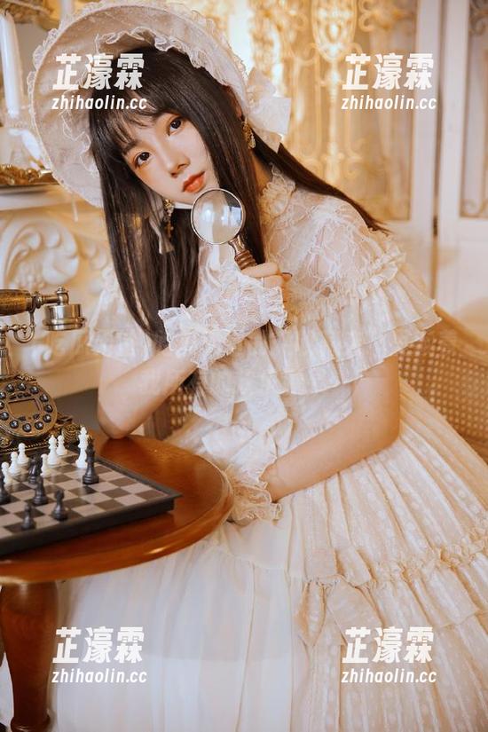 吃瓜天堂的“收藏夹”里藏着我所有的欢乐源泉…
