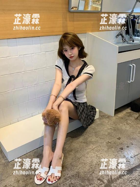 其实，链接里的“吃瓜头条”就像宵夜，越吃越上瘾啊！