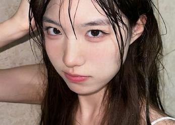 不小心刷到吃瓜网网址的猎奇事件，脑袋里永远出现这种画面了…