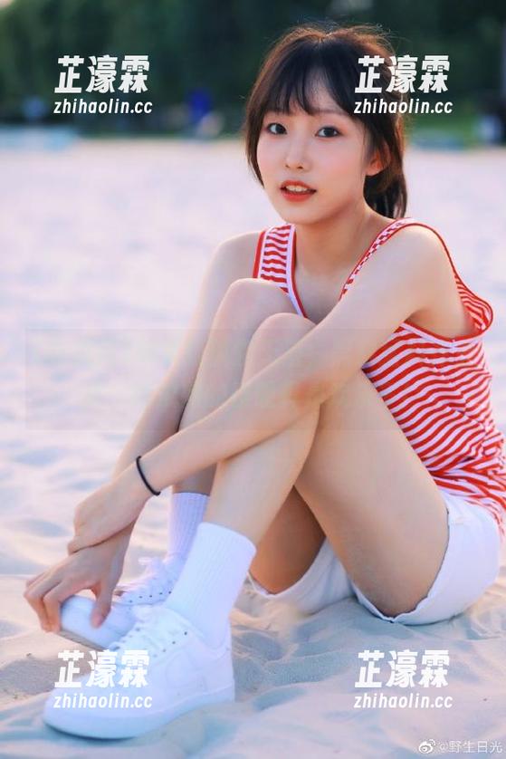 吃瓜网 苹果版暴露无遗,黑料猛料齐上阵,吃瓜网的夜晚真是欢乐多!