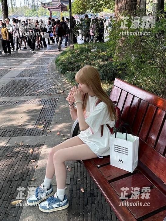 红黑料就在眼前，欢迎来到吃瓜网的“黑暗入口”！