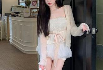 登录海角吃瓜，论黑料，究竟是美好后的悲伤，还是悲伤中的乐趣？