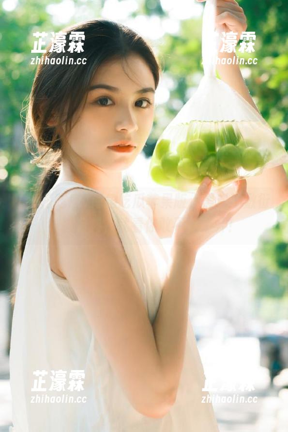 海角吃瓜苹果版，黑料不敷衍，真有料，就看你敢不敢点开！