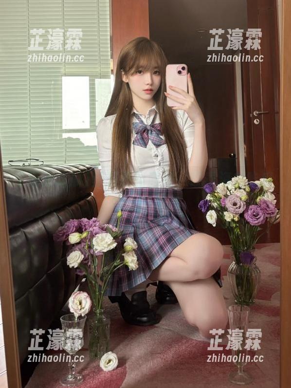 黑料扑面而来，观看海角吃瓜的八卦风暴