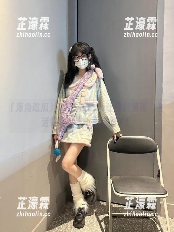海角吃瓜app让黑料涌现，生活好像都变得更戏剧了！