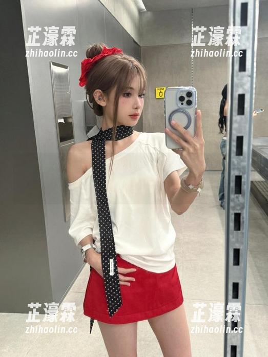 收藏黑料24小时，感觉活得更刺激了