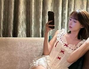 链接“黑料不打烊”app，吃瓜的时候怎能没有我？种草ing！