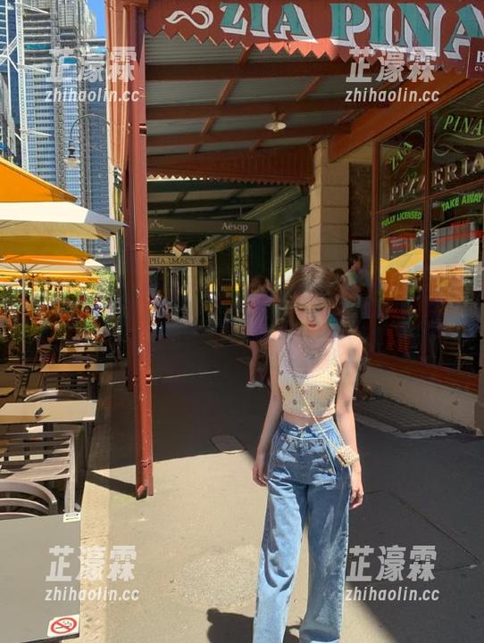 无聊的生活？下载《黑料不打烊.455fun》，八卦从此不停歇！
