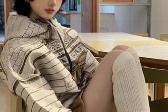 虽然叫“黑料不打烊”网站，但我觉得抓不到重点，可能是个小游戏吧