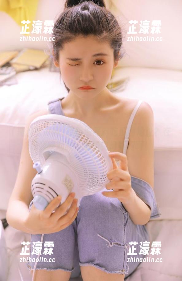 想知道黑料吃瓜网地址？在线巅峰对决，局势变幻莫测啊！