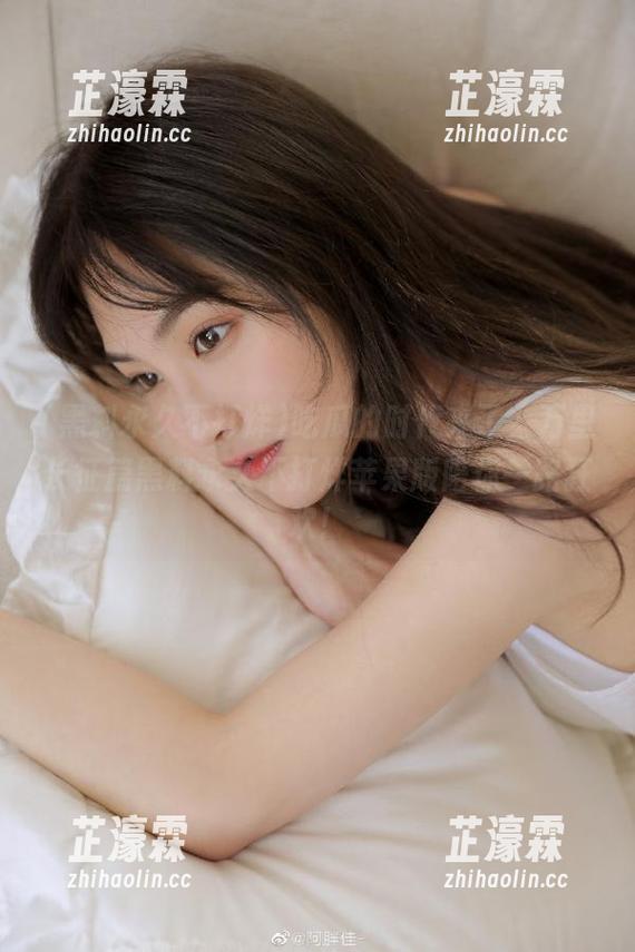 吃瓜的时代来了，万里长征篇黑料永久不打烊苹果版陪你一路狂欢！