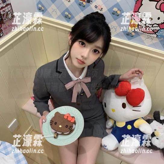 黑料网今日首页，不愧是吃瓜王国，满满都是新鲜出炉的八卦！