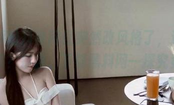 抖音网红突然改风格了，这是炒作吗？别急，下载黑料网一探究竟！