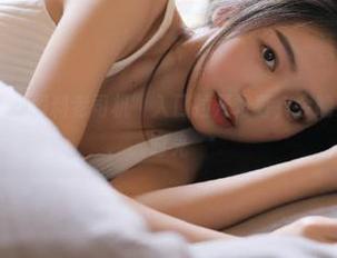 “黑料老司机”入口拉开帷幕，今晚又是吃瓜的好时光